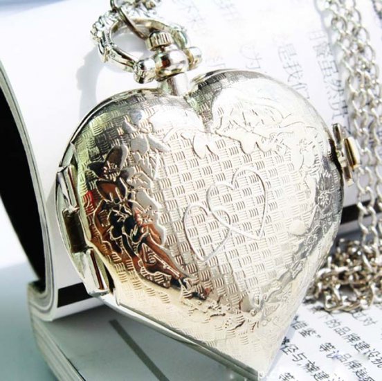New Silver Lovely Pocket Watch with Heart Shape Cover - Click Image to Close