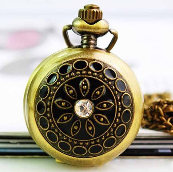 Crystal pendant pocket watch with black metel cover inner mirror - Click Image to Close