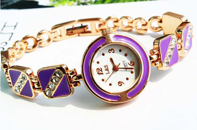 New Design Fashion Style Rhinestone Bracelet Wrist Watch - Click Image to Close