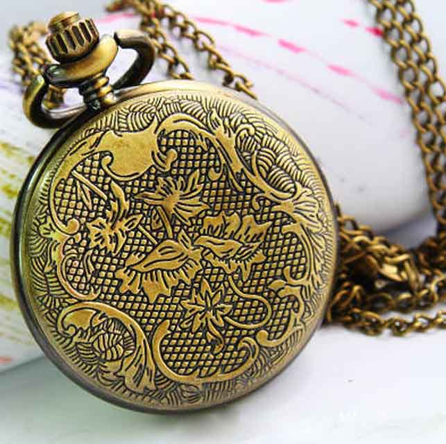 Exquisite retro style brass hollow classic pocket watch - Click Image to Close