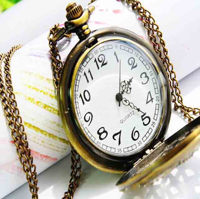Exquisite retro style bronzy hollow whirlwind pocket watch - Click Image to Close