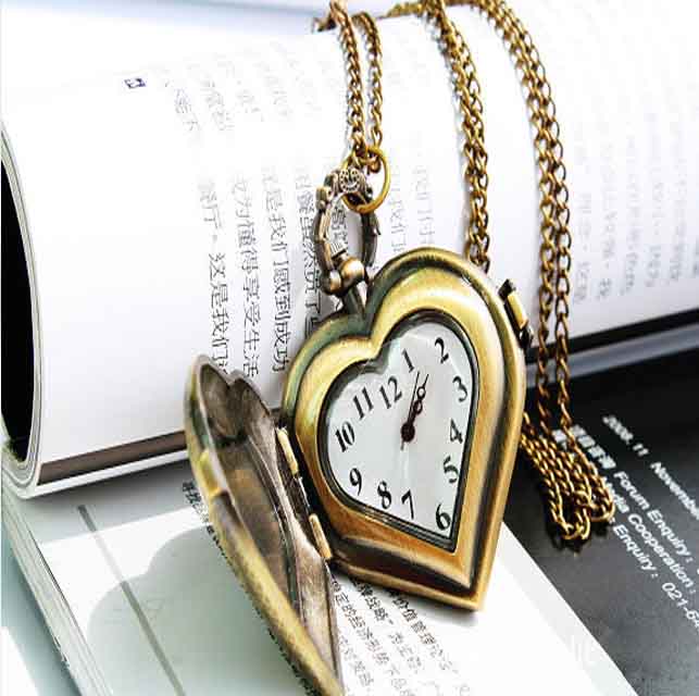 Stylish Brass Heart Shape Stripe Deco Pocket Watch - Click Image to Close