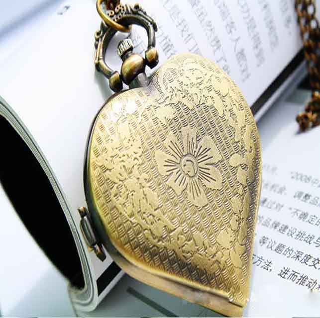 Stylish Brass Heart Shape Stripe Deco Pocket Watch - Click Image to Close
