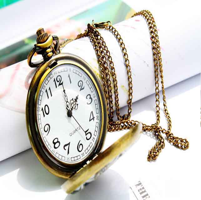 Charming Rhinestone Pocket Watch with Beautiful Flower Design - Click Image to Close